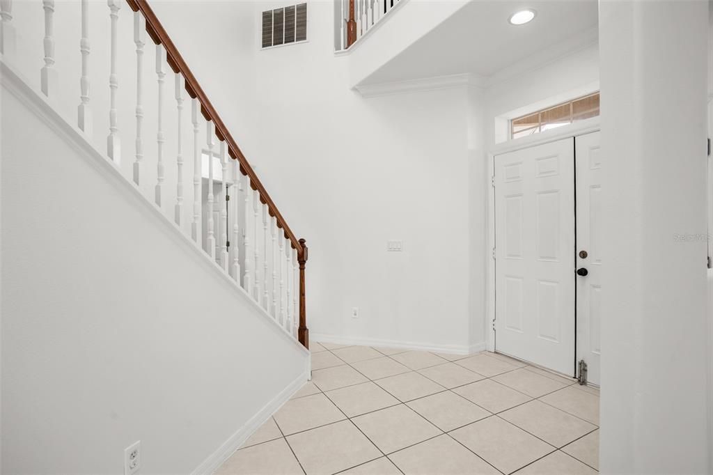 В аренду: $4,500 (5 спален, 4 ванн, 4204 Квадратных фут)