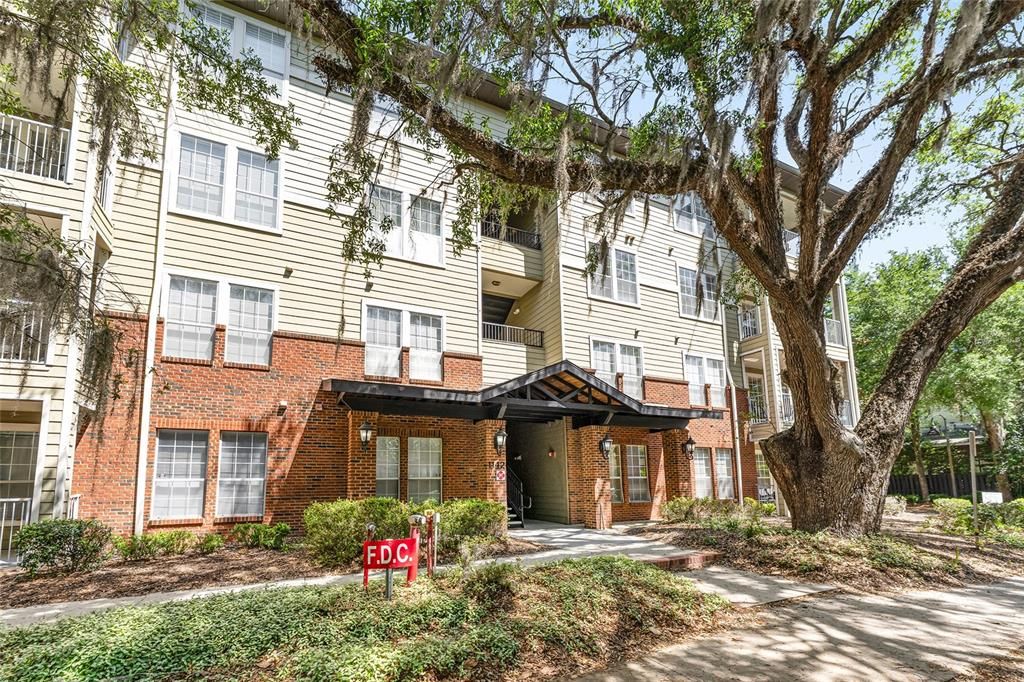 На продажу: $405,000 (3 спален, 3 ванн, 1296 Квадратных фут)