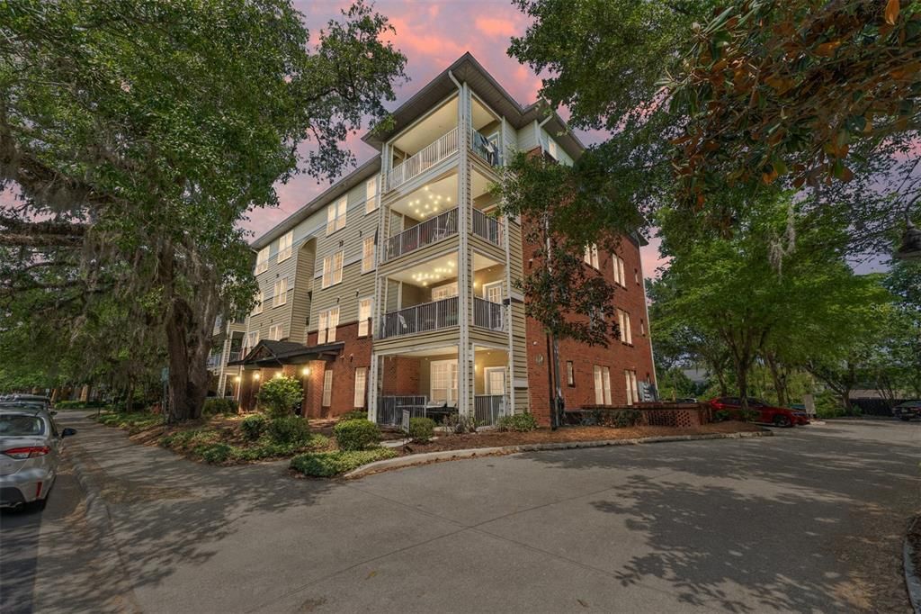 На продажу: $405,000 (3 спален, 3 ванн, 1296 Квадратных фут)