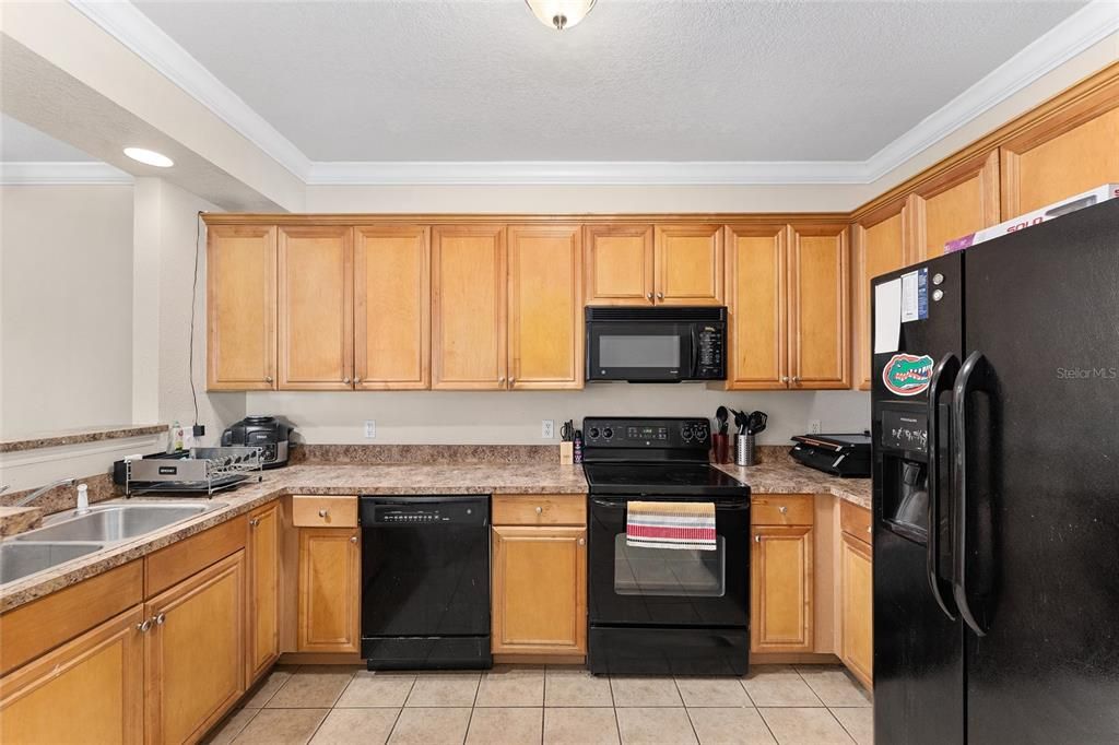 На продажу: $405,000 (3 спален, 3 ванн, 1296 Квадратных фут)