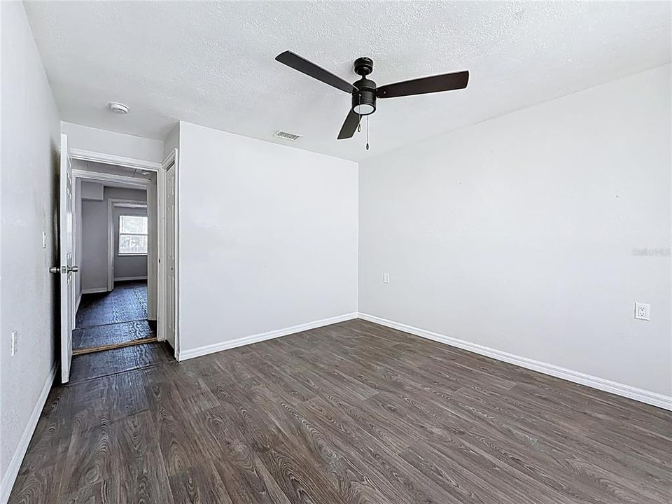 В аренду: $1,750 (3 спален, 1 ванн, 900 Квадратных фут)