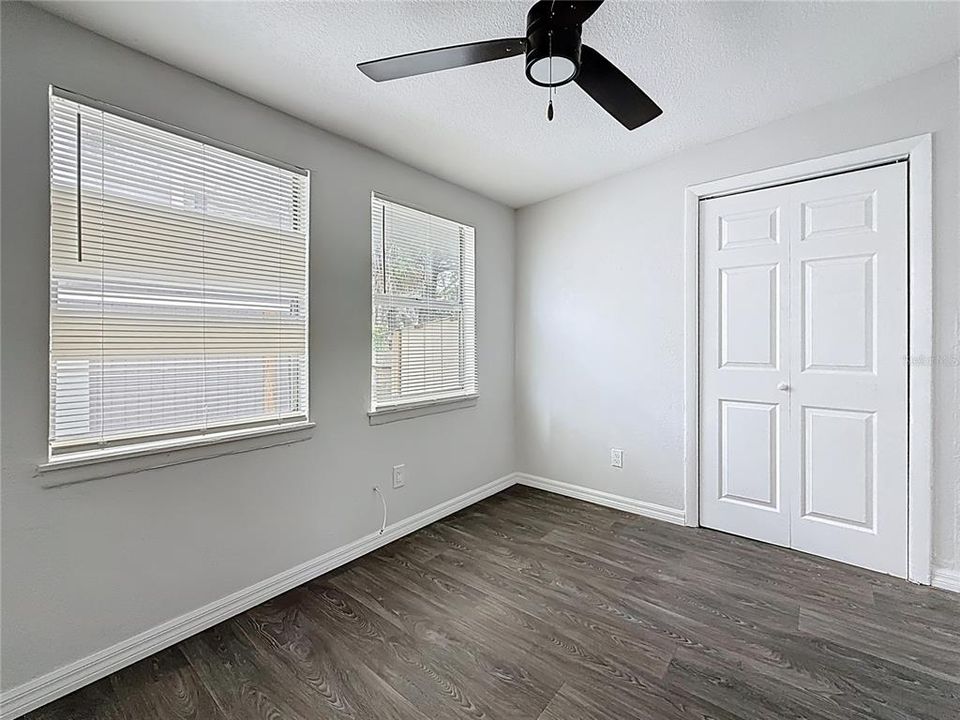 В аренду: $1,750 (3 спален, 1 ванн, 900 Квадратных фут)