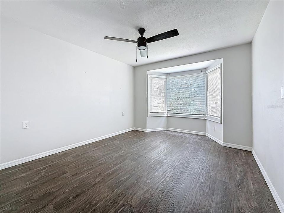 В аренду: $1,750 (3 спален, 1 ванн, 900 Квадратных фут)