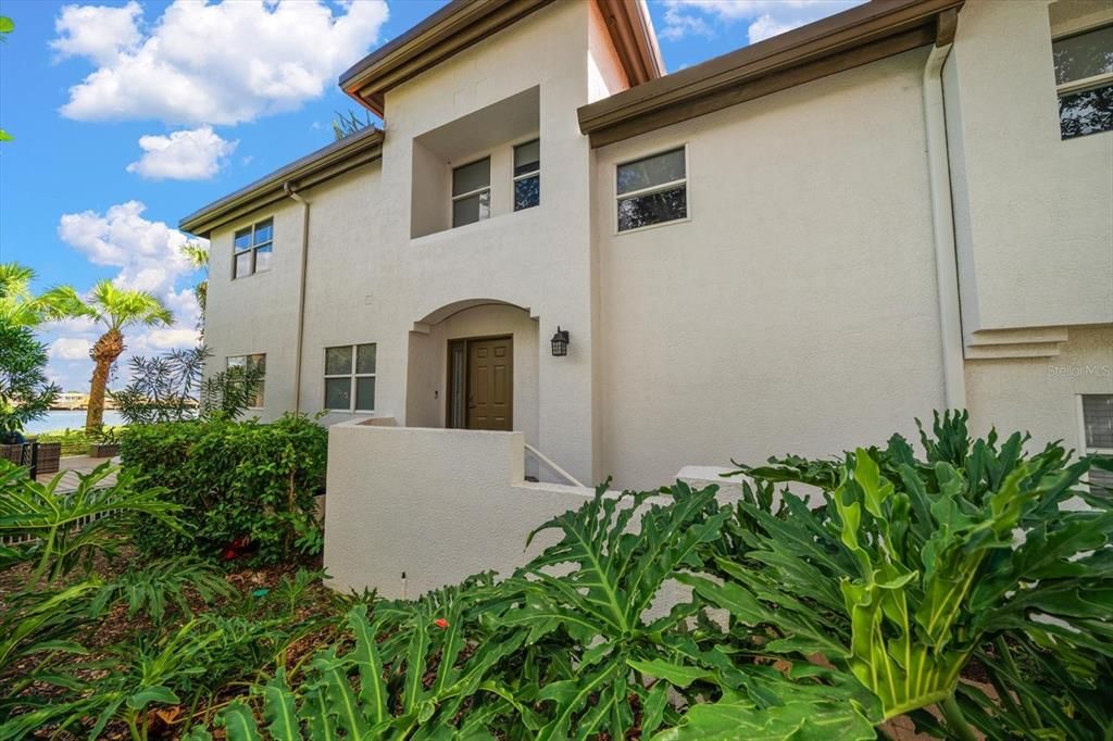 待售: $995,000 (2 贝兹, 2 浴室, 1760 平方英尺)