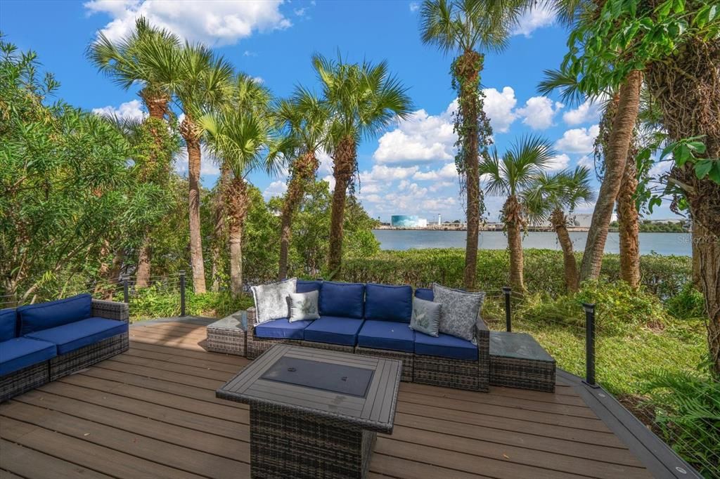 待售: $995,000 (2 贝兹, 2 浴室, 1760 平方英尺)