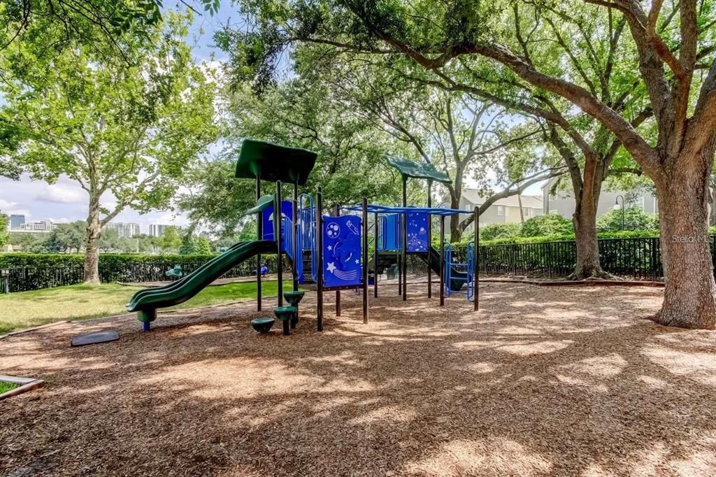 待售: $995,000 (2 贝兹, 2 浴室, 1760 平方英尺)