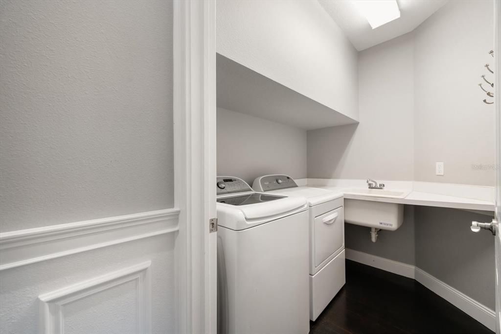 待售: $995,000 (2 贝兹, 2 浴室, 1760 平方英尺)