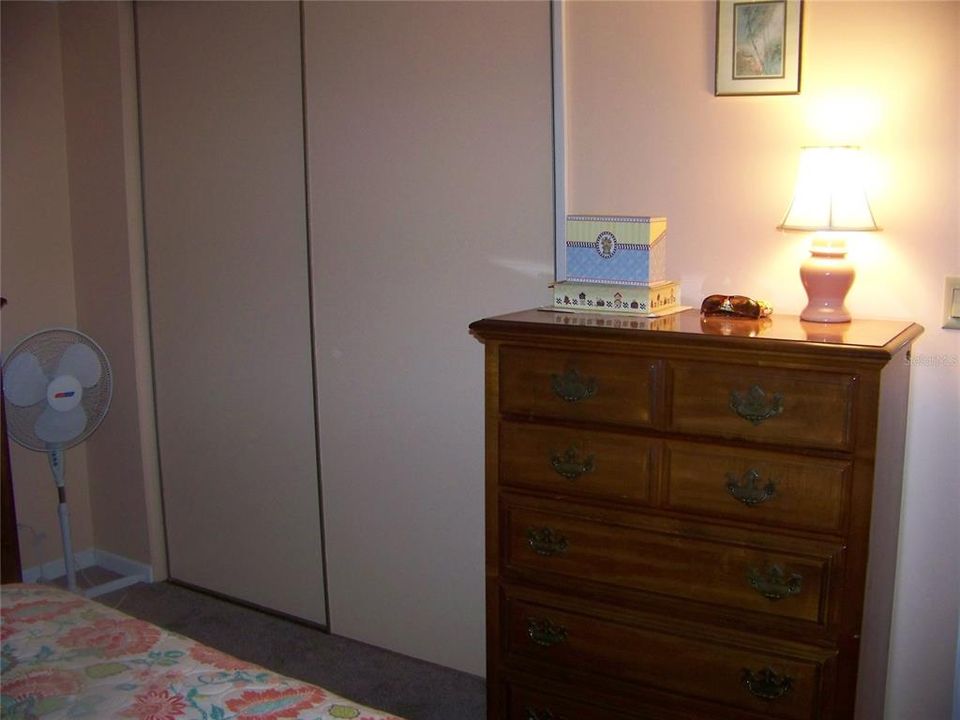 На продажу: $127,000 (2 спален, 2 ванн, 1064 Квадратных фут)