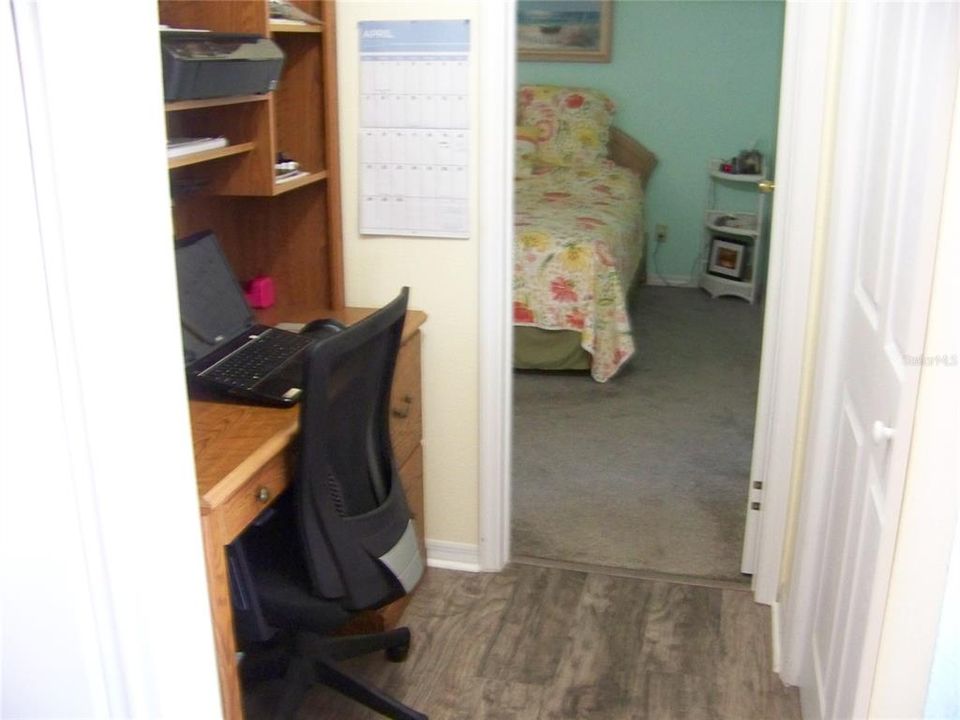 На продажу: $127,000 (2 спален, 2 ванн, 1064 Квадратных фут)