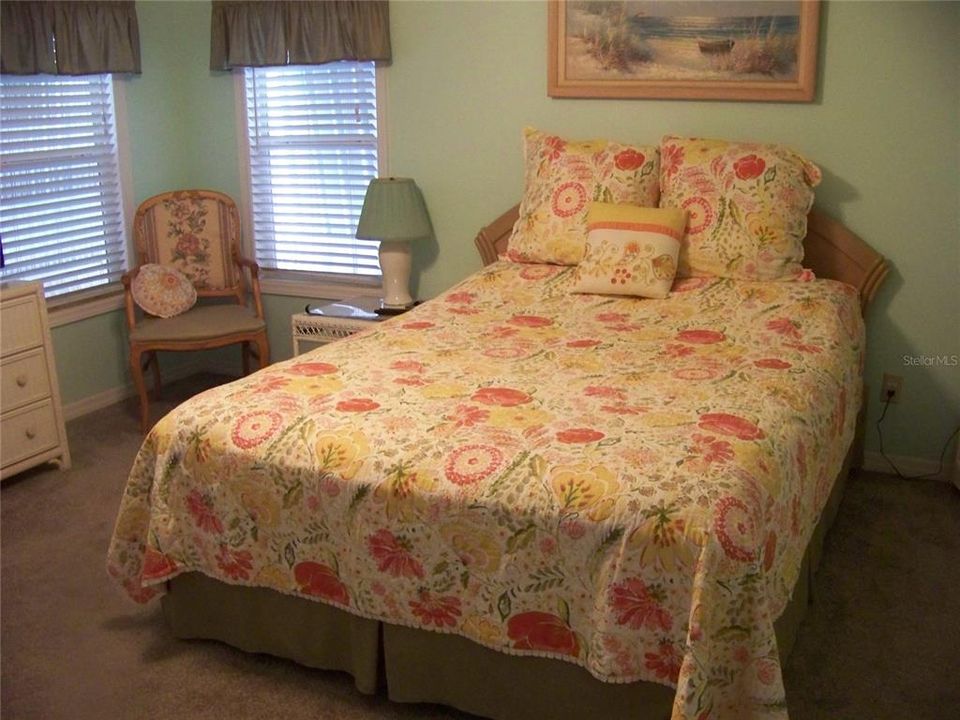 На продажу: $127,000 (2 спален, 2 ванн, 1064 Квадратных фут)