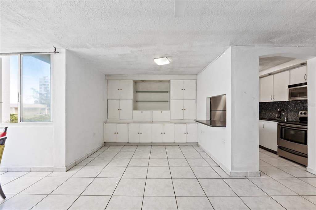 На продажу: $375,000 (1 спален, 1 ванн, 739 Квадратных фут)