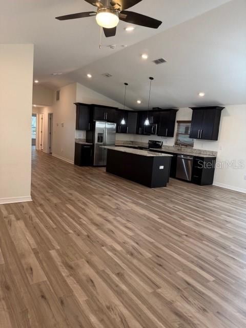 For Sale: $385,000 (3 beds, 2 baths, 1460 Square Feet)