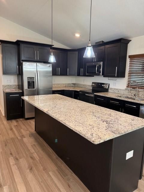 For Sale: $385,000 (3 beds, 2 baths, 1460 Square Feet)