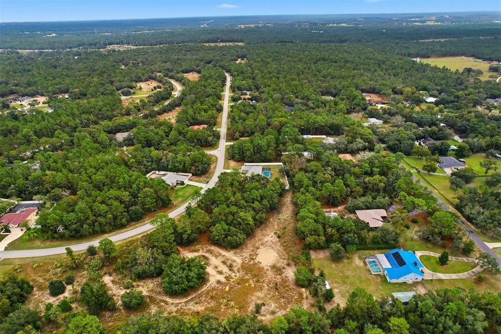 合同活跃: $325,000 (3 贝兹, 2 浴室, 1631 平方英尺)