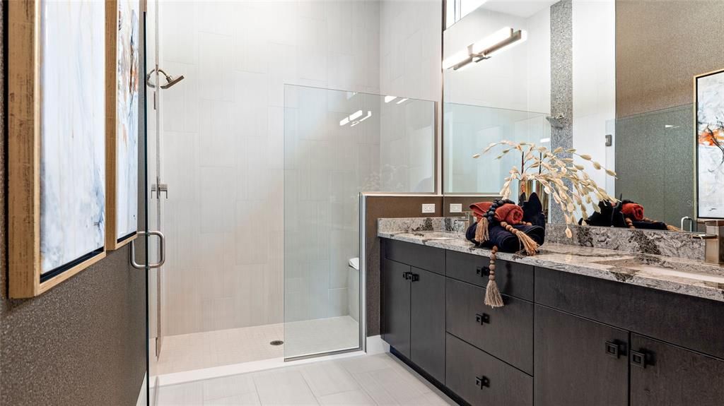 For Sale: $385,990 (3 beds, 2 baths, 1724 Square Feet)