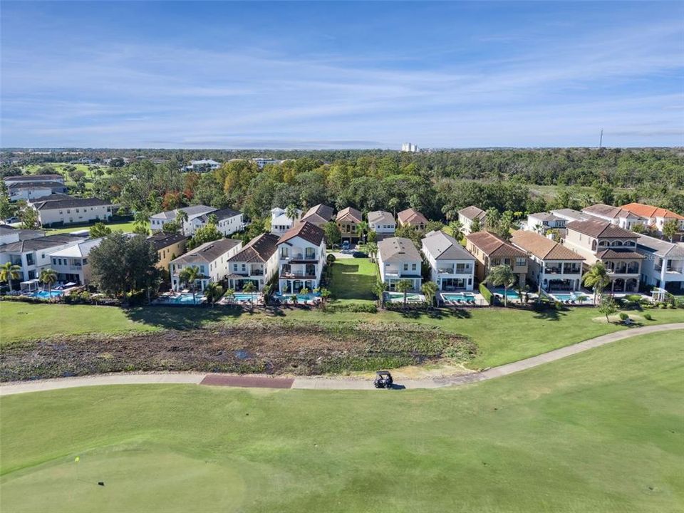 待售: $199,900 (0.11 acres)