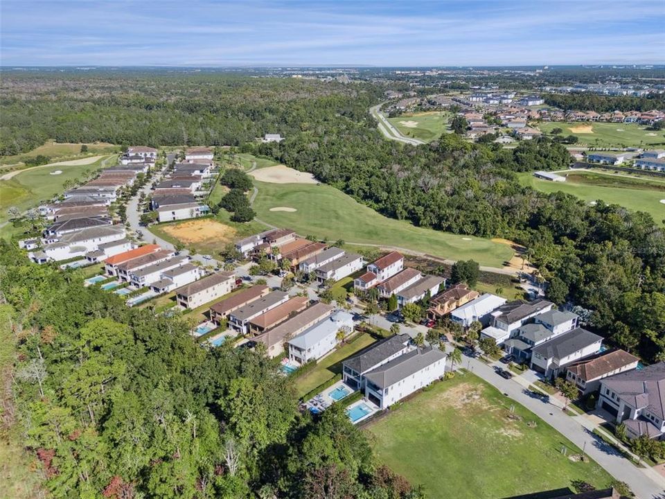 待售: $199,900 (0.11 acres)