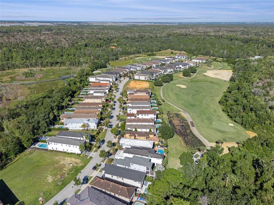 待售: $199,900 (0.11 acres)