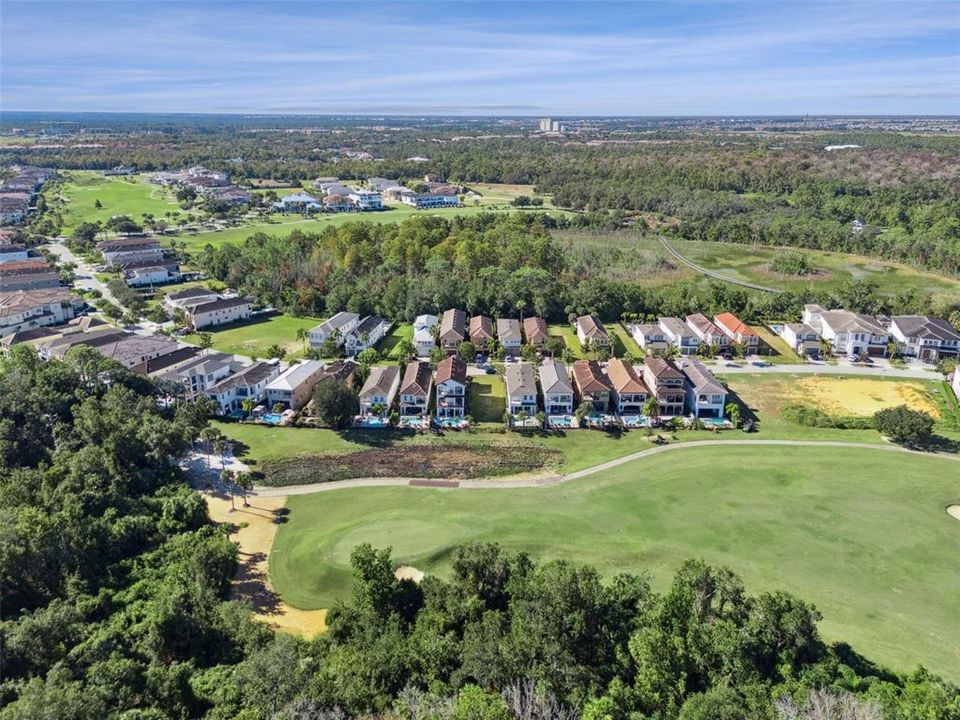 待售: $199,900 (0.11 acres)