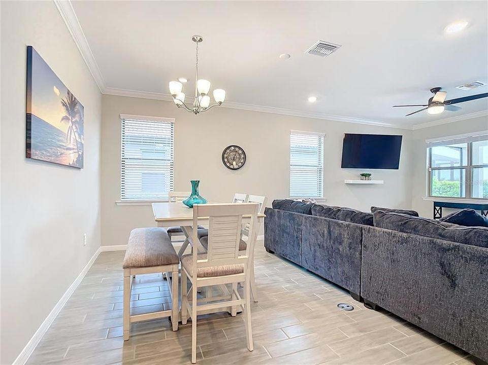 For Sale: $600,000 (3 beds, 2 baths, 1796 Square Feet)