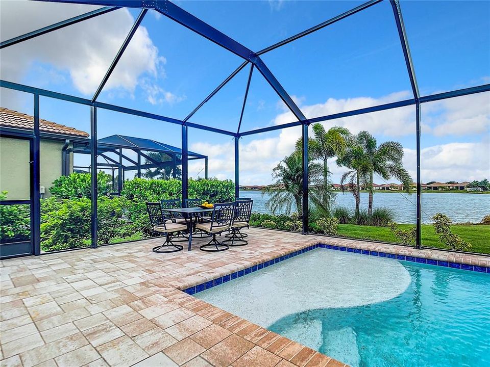 For Sale: $600,000 (3 beds, 2 baths, 1796 Square Feet)