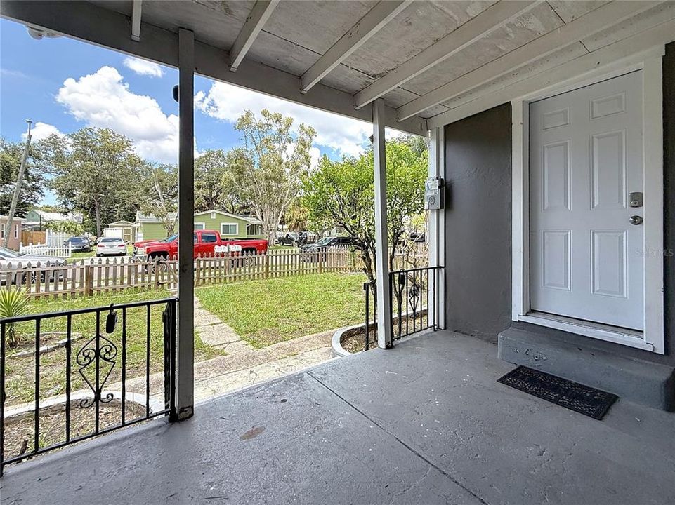 出租: $1,300 (1 贝兹, 1 浴室, 700 平方英尺)