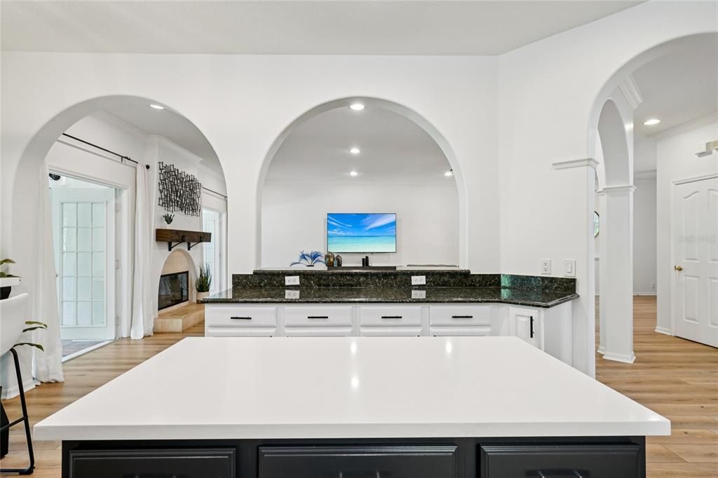 На продажу: $1,439,000 (4 спален, 2 ванн, 3008 Квадратных фут)