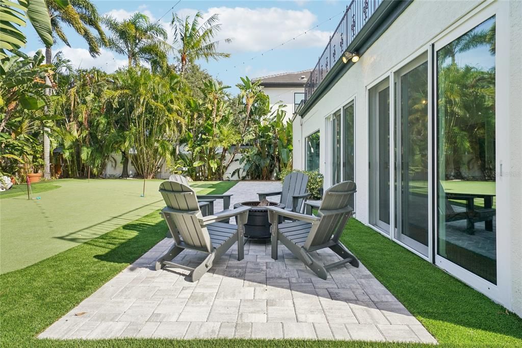 На продажу: $1,439,000 (4 спален, 2 ванн, 3008 Квадратных фут)