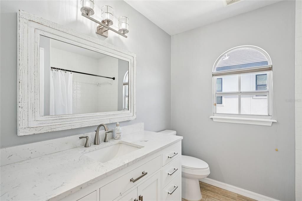 На продажу: $1,439,000 (4 спален, 2 ванн, 3008 Квадратных фут)