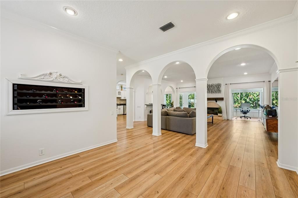 На продажу: $1,439,000 (4 спален, 2 ванн, 3008 Квадратных фут)