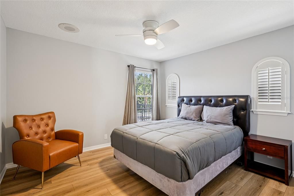 На продажу: $1,439,000 (4 спален, 2 ванн, 3008 Квадратных фут)