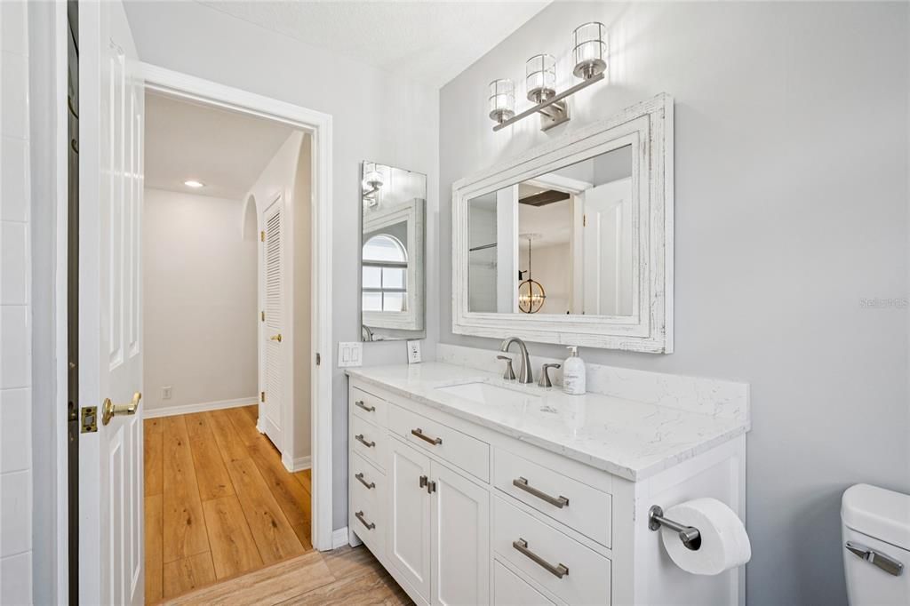 На продажу: $1,439,000 (4 спален, 2 ванн, 3008 Квадратных фут)