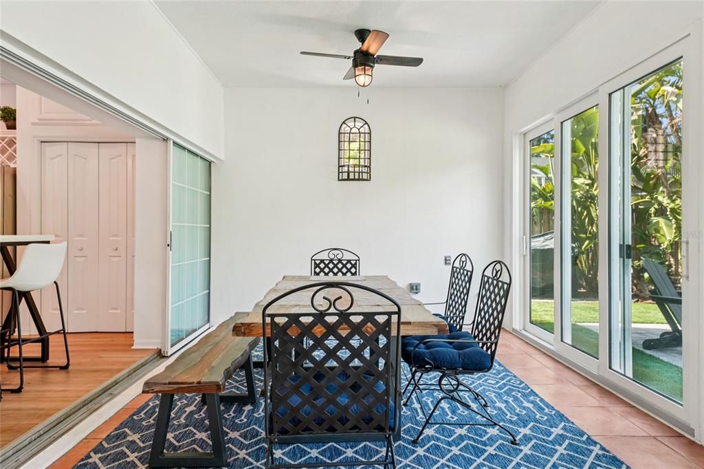 На продажу: $1,439,000 (4 спален, 2 ванн, 3008 Квадратных фут)