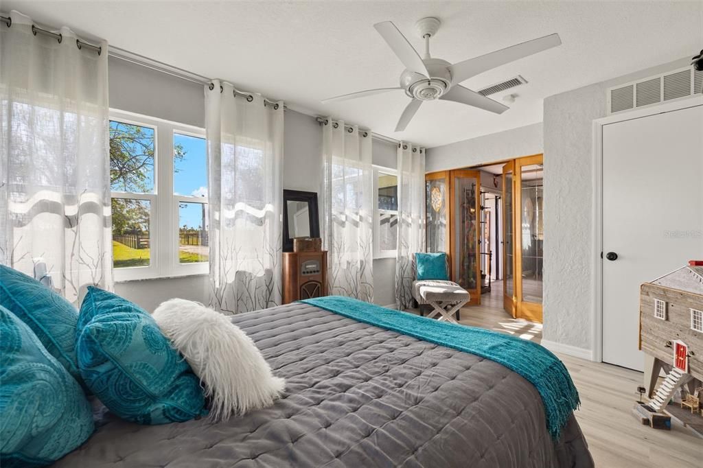 На продажу: $1,050,000 (3 спален, 2 ванн, 2657 Квадратных фут)