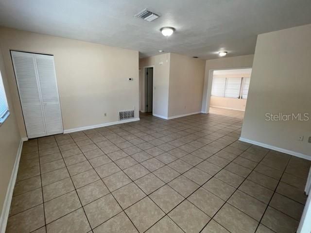 For Rent: $1,725 (3 beds, 2 baths, 1247 Square Feet)