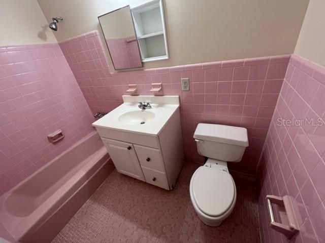 For Rent: $1,725 (3 beds, 2 baths, 1247 Square Feet)