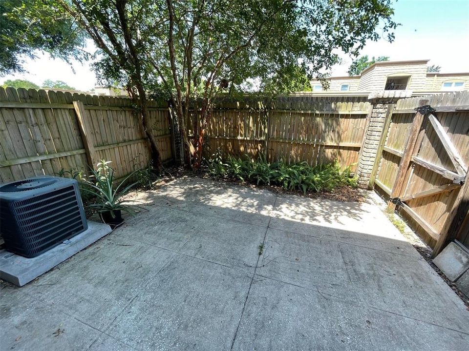 В аренду: $1,895 (2 спален, 1 ванн, 1219 Квадратных фут)