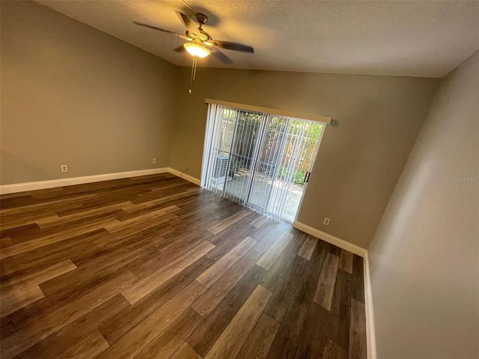 В аренду: $1,895 (2 спален, 1 ванн, 1219 Квадратных фут)