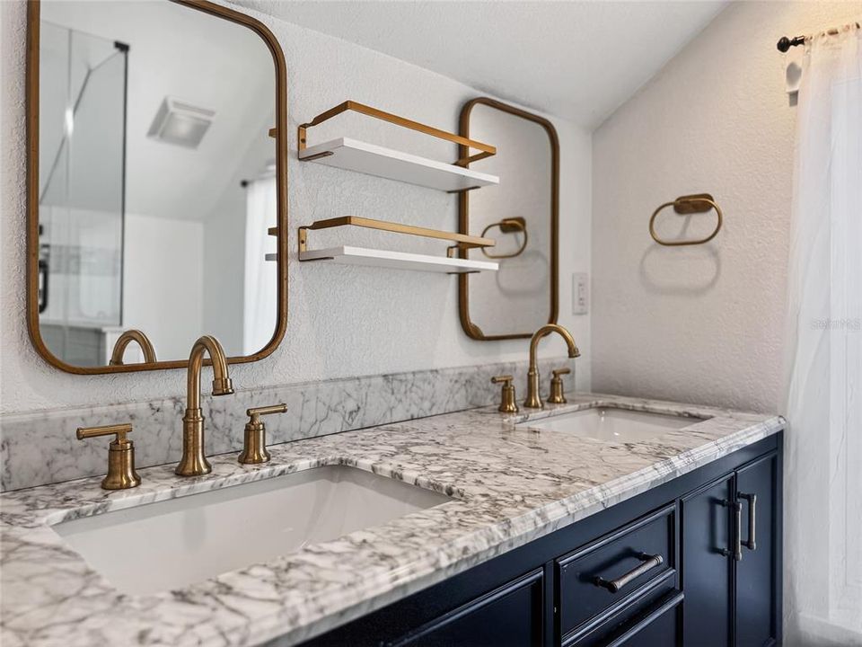 For Rent: $2,500 (3 beds, 2 baths, 1821 Square Feet)