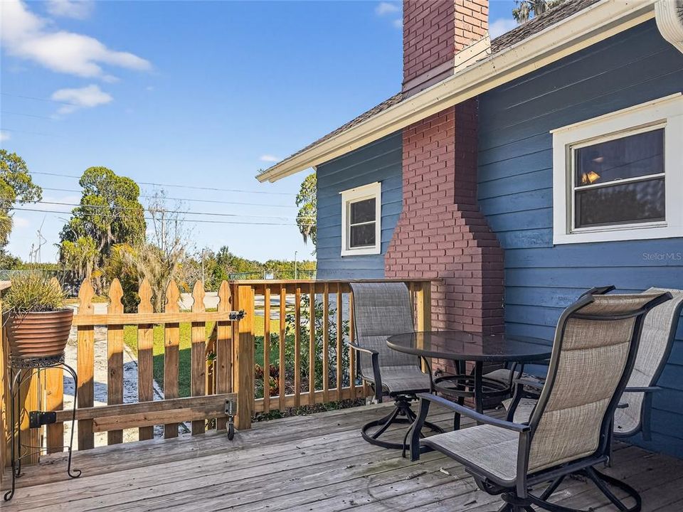 For Rent: $2,500 (3 beds, 2 baths, 1821 Square Feet)