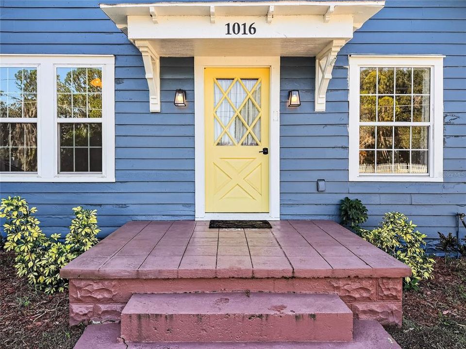 For Rent: $2,500 (3 beds, 2 baths, 1821 Square Feet)