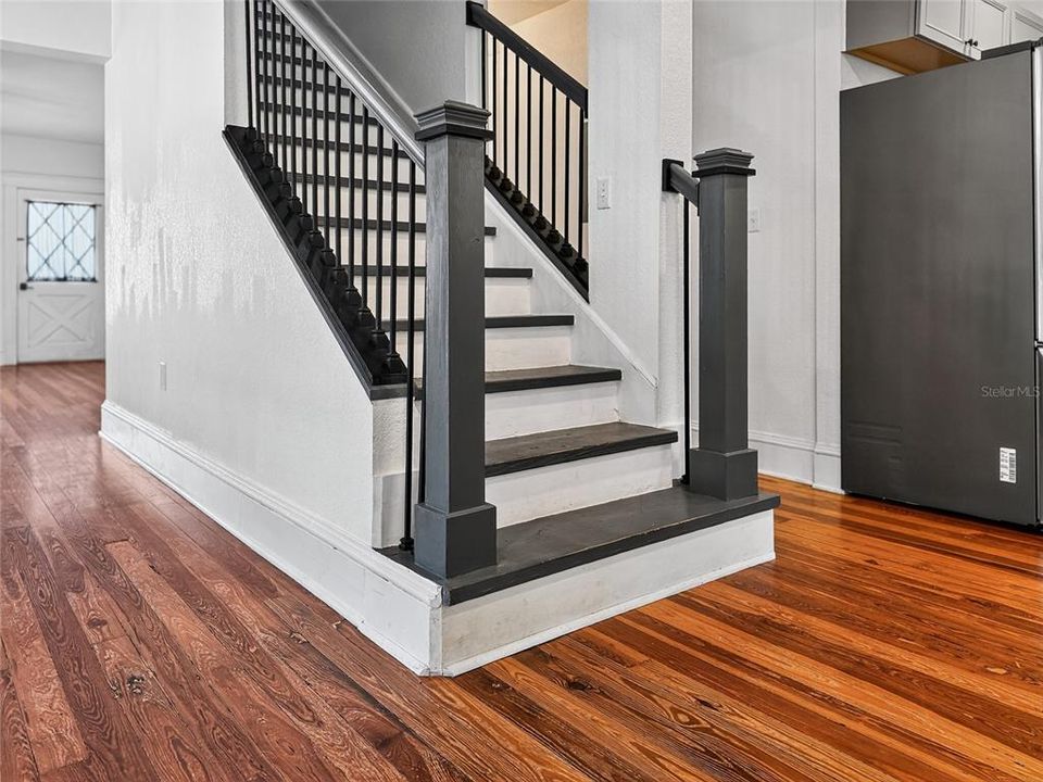 For Rent: $2,500 (3 beds, 2 baths, 1821 Square Feet)