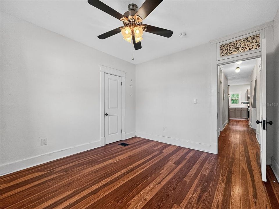 For Rent: $2,500 (3 beds, 2 baths, 1821 Square Feet)