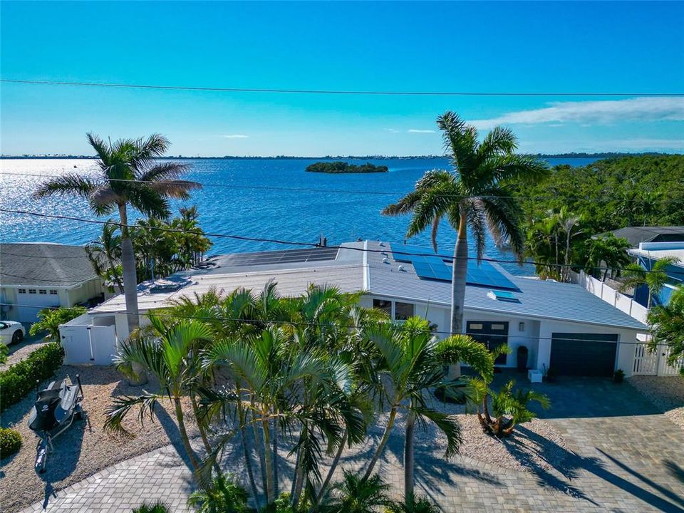 Active With Contract: $1,349,000 (3 beds, 2 baths, 1620 Square Feet)