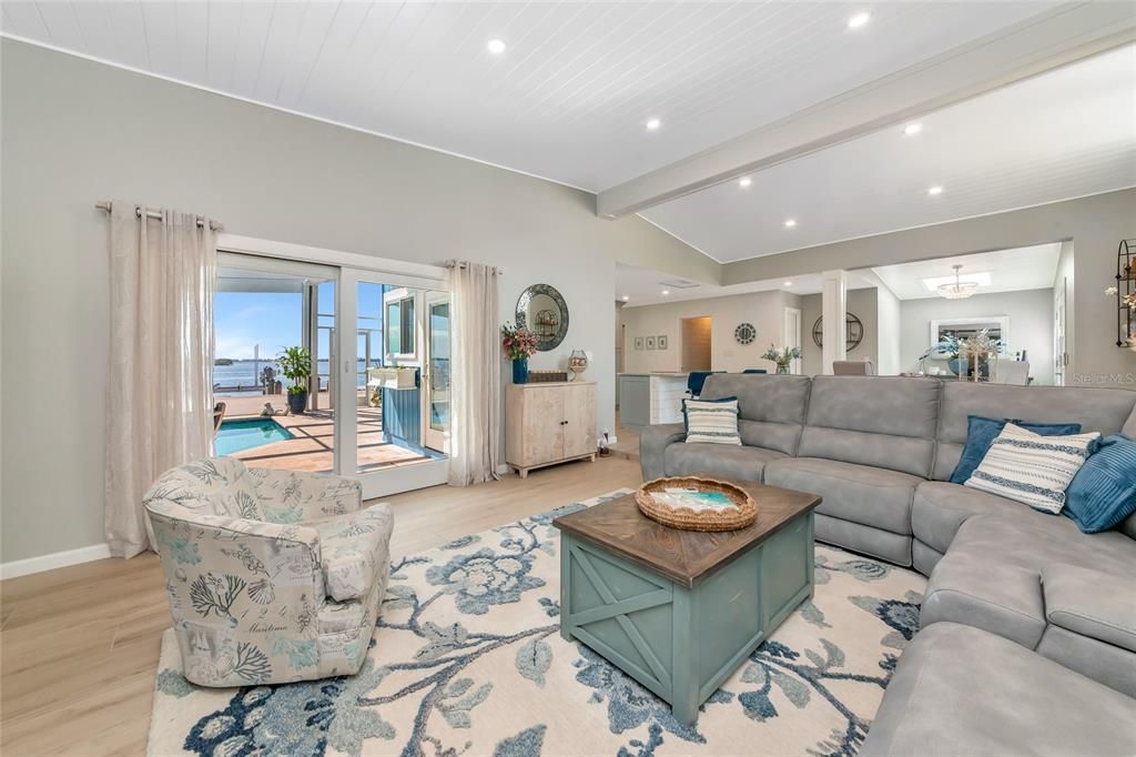 Active With Contract: $1,349,000 (3 beds, 2 baths, 1620 Square Feet)