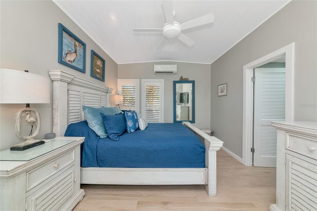 Active With Contract: $1,349,000 (3 beds, 2 baths, 1620 Square Feet)