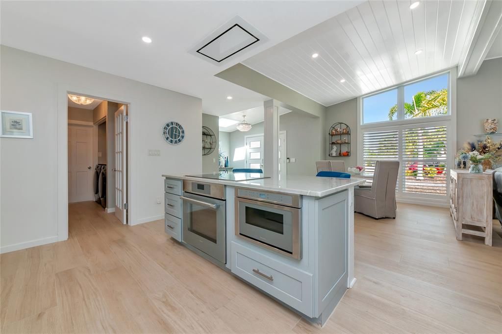 Active With Contract: $1,349,000 (3 beds, 2 baths, 1620 Square Feet)