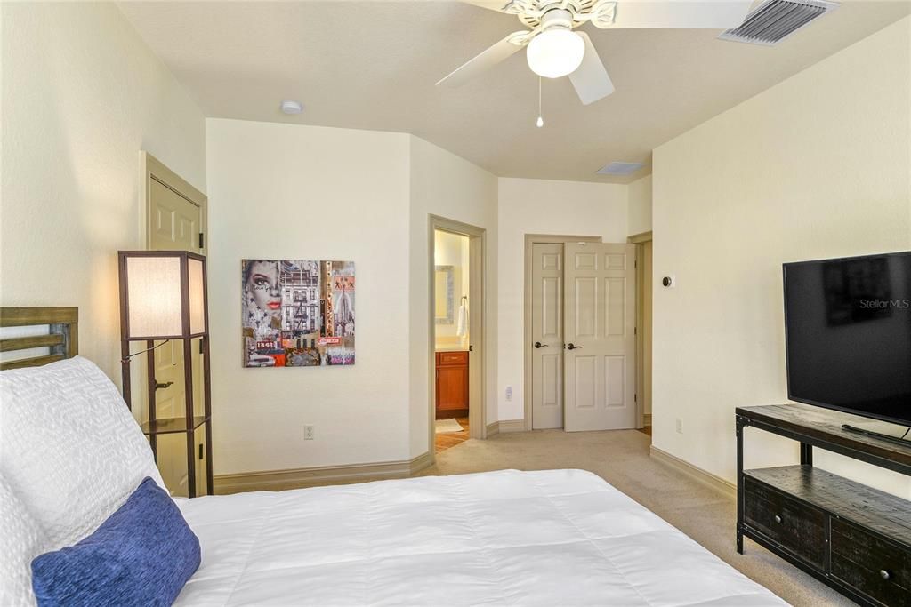 For Sale: $1,525,000 (4 beds, 4 baths, 3237 Square Feet)