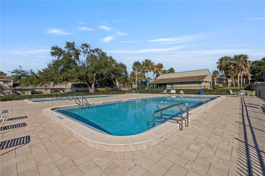 待售: $149,000 (2 贝兹, 1 浴室, 1102 平方英尺)