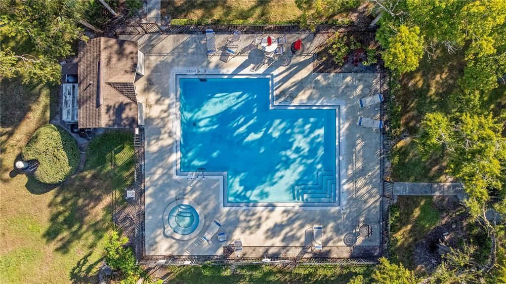 待售: $149,000 (2 贝兹, 1 浴室, 1102 平方英尺)